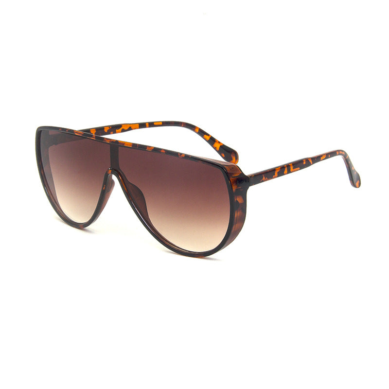 One-piece protective large frame sunglasses